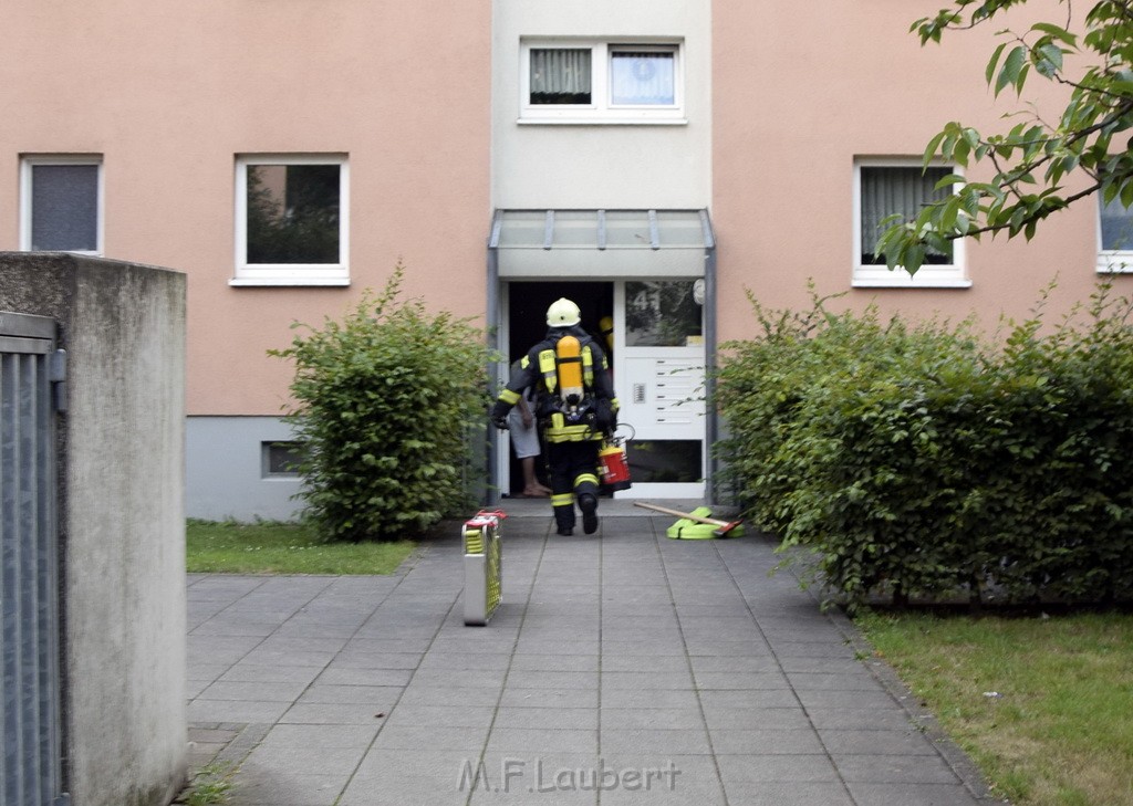 Feuer Koeln Vingst Sybiliusstr P04.JPG - Miklos Laubert